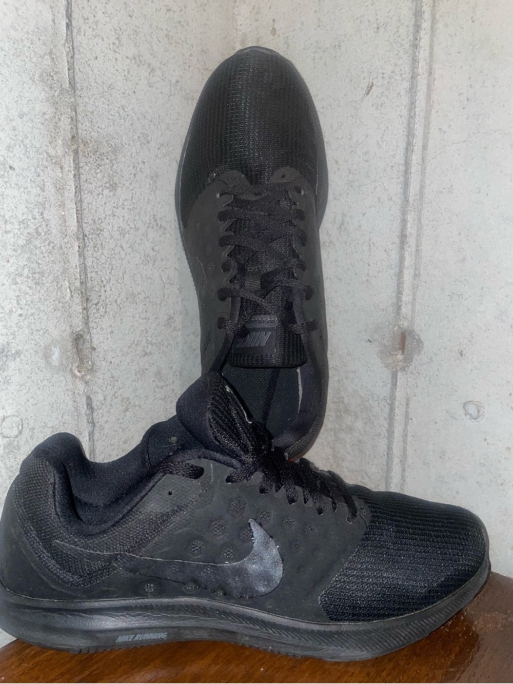 Nike Men's downshifter 7 lightweight running shoes